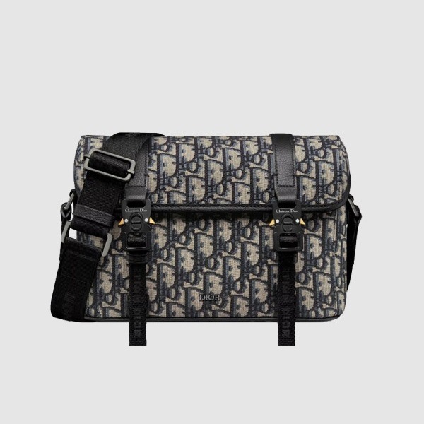 DIOR 디올 Hit the Road 플랩 스트랩백 1ESPO