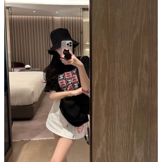 ●6월 판매 20위● CHANEL 샤넬 반팔티 2COLOR