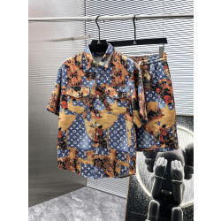 LOUIS VUITTON 루이비통 백로고세트 67