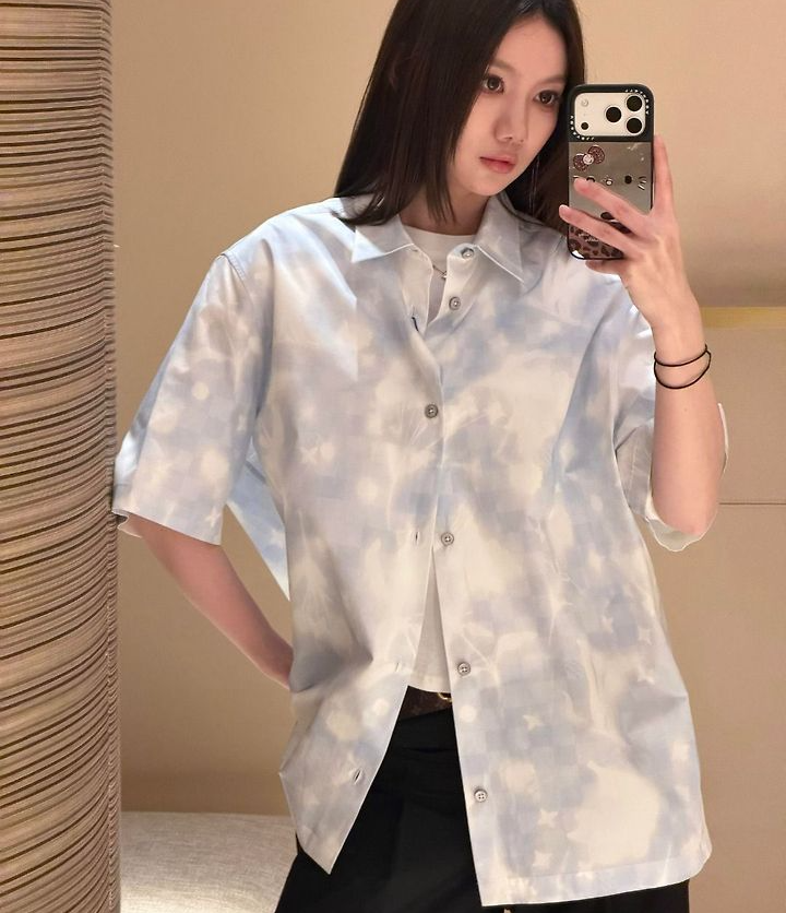 LOUIS VUITTON 루이비통 64246 다미에 스프레드 반팔 셔츠