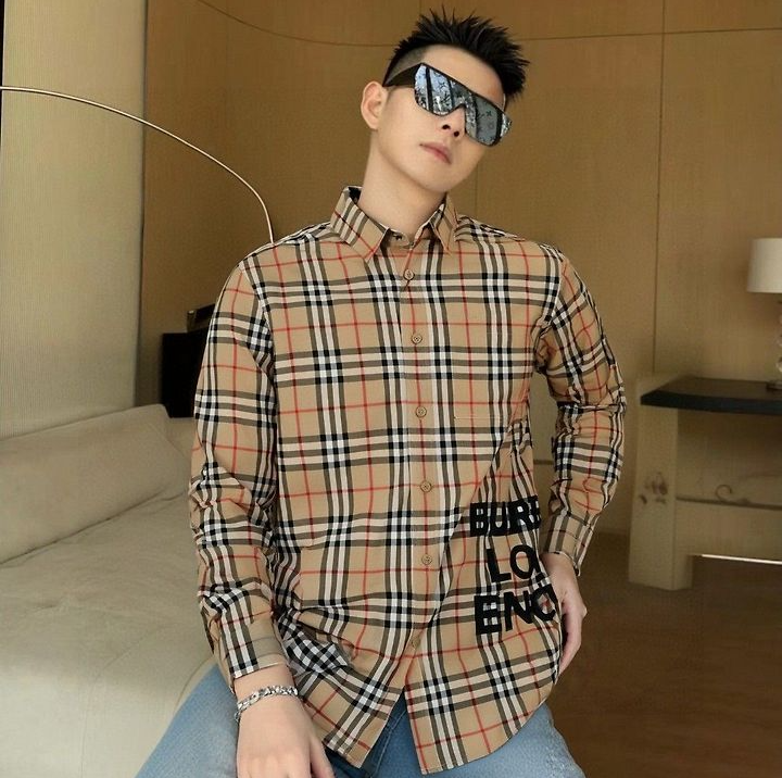 BURBERRY 버버리 64220 로고 프린트 클래식 체크 셔츠
