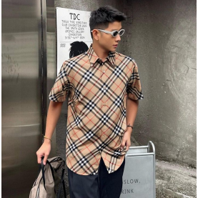 BURBERRY 버버리 64229 다이아몬드 체크 반팔 셔츠