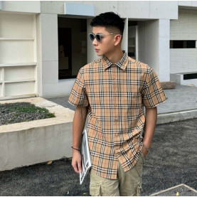 BURBERRY 버버리 64231 클래식 체크 반팔 셔츠