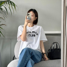 ●6월 판매 7위● MIUMIU 미우미우 체인 자수 반팔 2COLOR