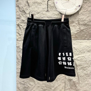 MAISON MARGIELA 메종마르지엘라 레터링 자수패치 하프팬츠  2COLOR