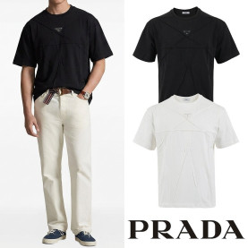 PRADA 프라다 메인 클래식 레더 반팔 코튼 티셔츠