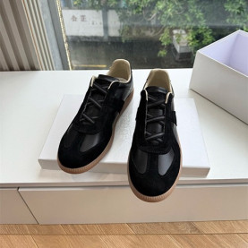 MAISON MARGIELA 메종마르지엘라 남여공용 스니커즈 M19275 2COLOR