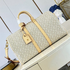 LOUIS VUITTON 루이비통 키폴 반둘리에 45 M29670
