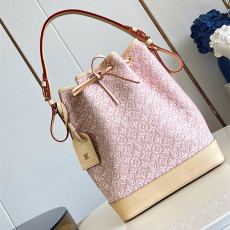 LOUIS VUITTON 루이비통 노에 숄더백 M28714