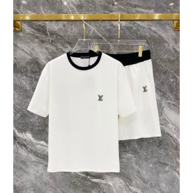 LOUIS VUITTON 루이비통 607114 시그니처 자수 로고 배색 링거 반팔&반바지 세트 3COLOR