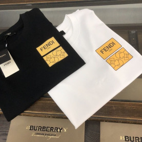 FENDI 펜디 mens plus 반팔티