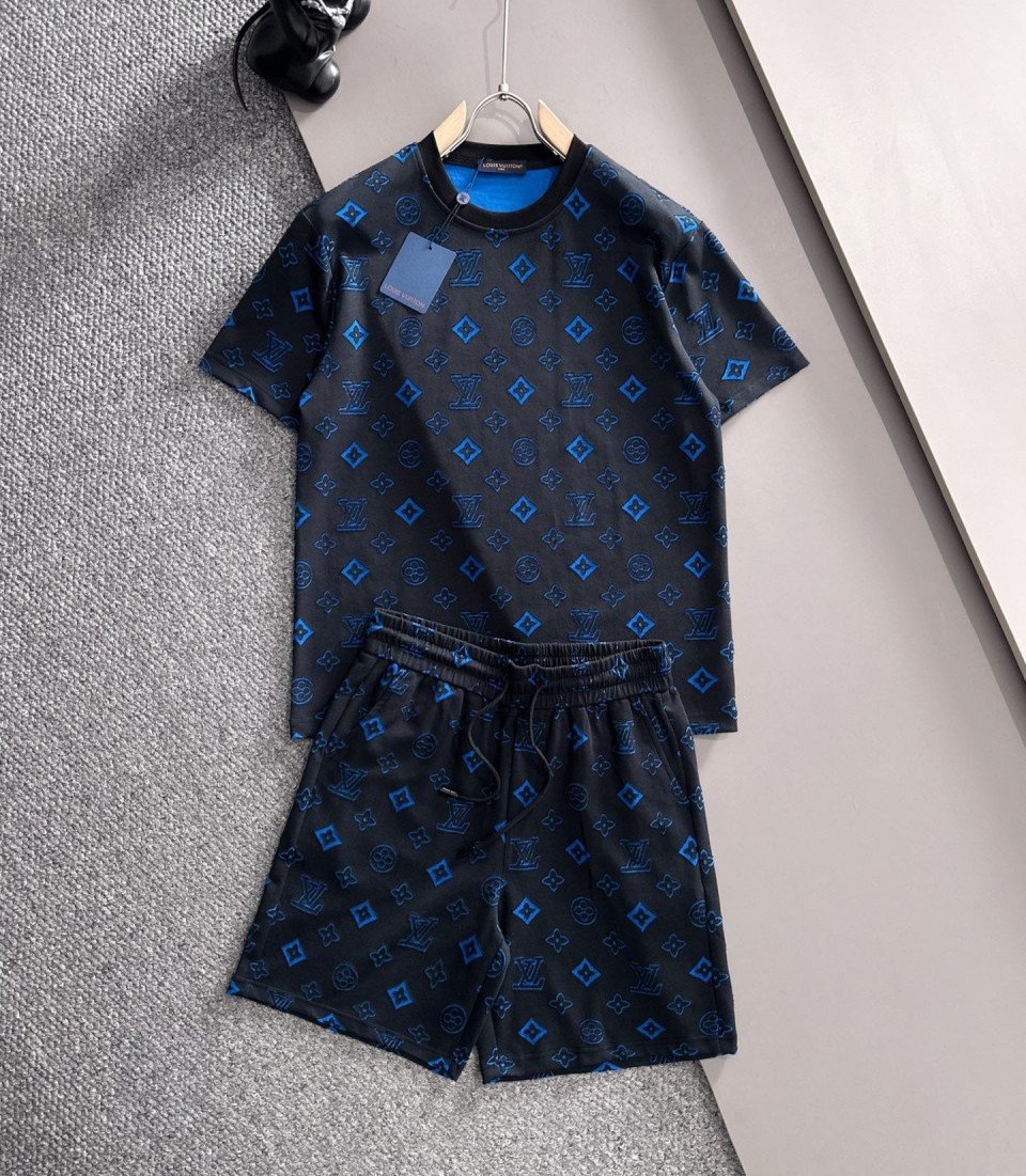 LOUIS VUITTON 루이비통 모노그램 블루 반팔 & 반바지 세트