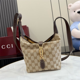 GUCCI 구찌 제너레이션 크로스백 A002LF