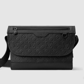 LOUIS VUITTON 루이비통 쿠리어 메신저백 M28781