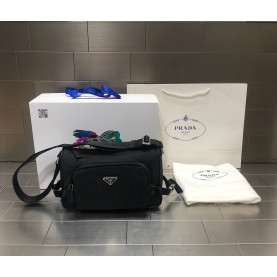 PRADA 프라다 메신저백 2VH192