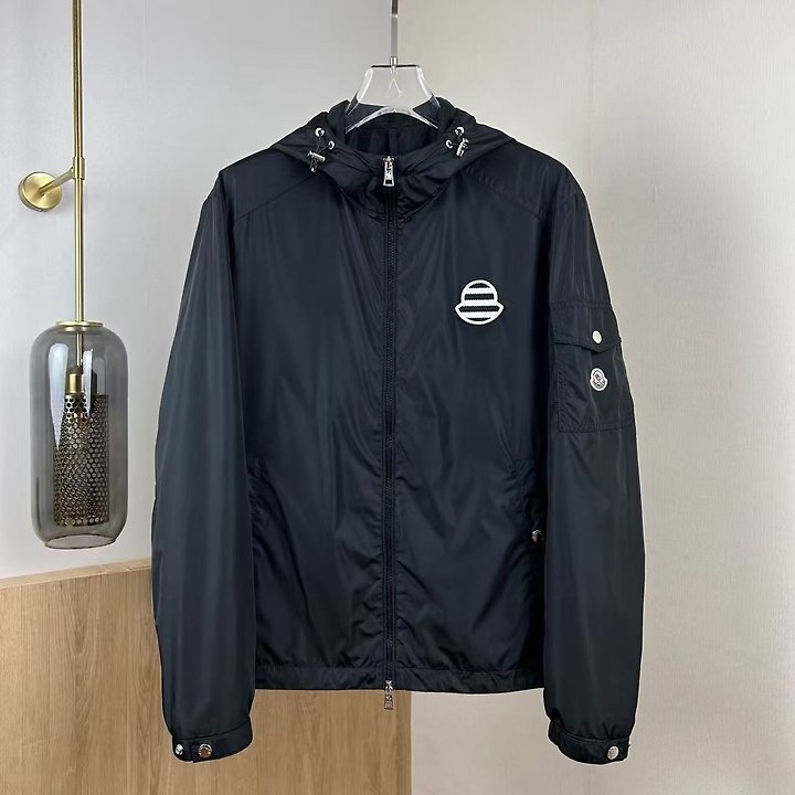 MONCLER 몽클레어 디몬트 남자 바람막이 후드 자켓