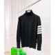THOM BROWNE 톰브라운 사선3버튼 울 터틀넥 3COLOR