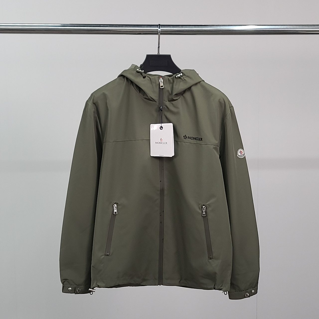 MONCLER 몽클레어 프리미엄 와펜 레터링 자켓