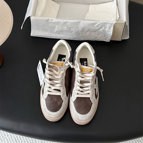 GOLDEN GOOSE 골든구스 남여공용 스니커즈 G67846-1