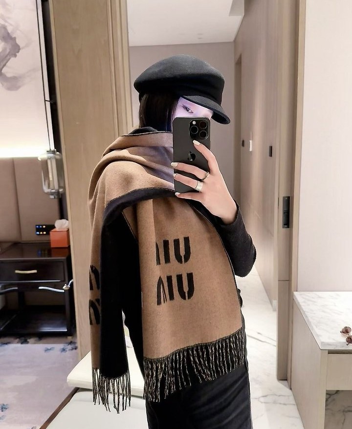 MIUMIU 미우미우 캐시미어 머플러
